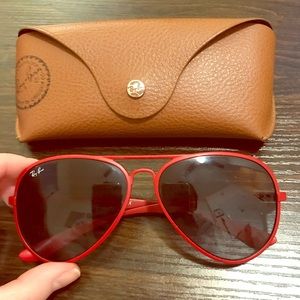 Red Ray-Ban Aviators